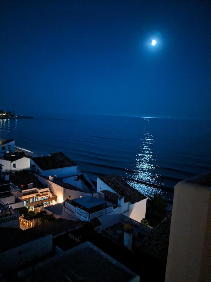Seaside View Apartment Estepona Eksteriør billede