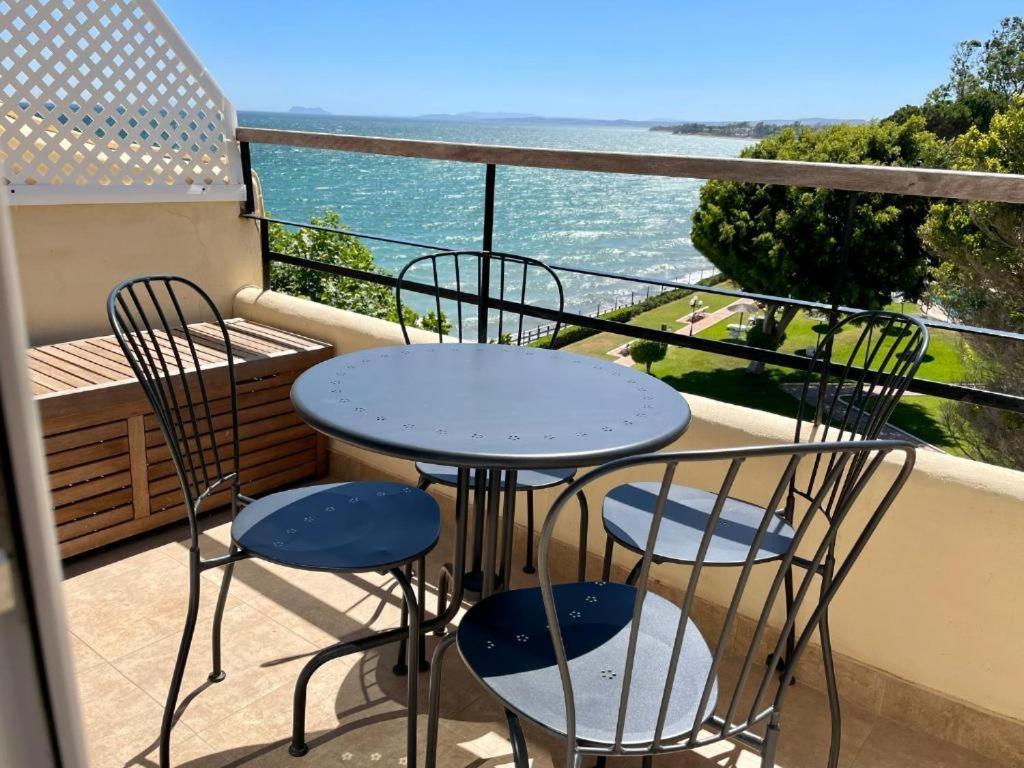 Seaside View Apartment Estepona Eksteriør billede