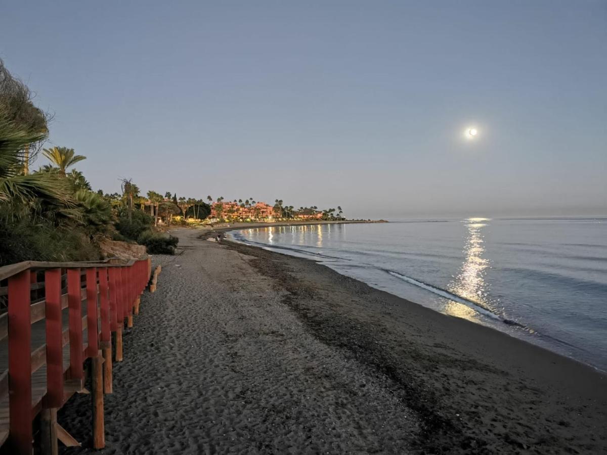 Seaside View Apartment Estepona Eksteriør billede